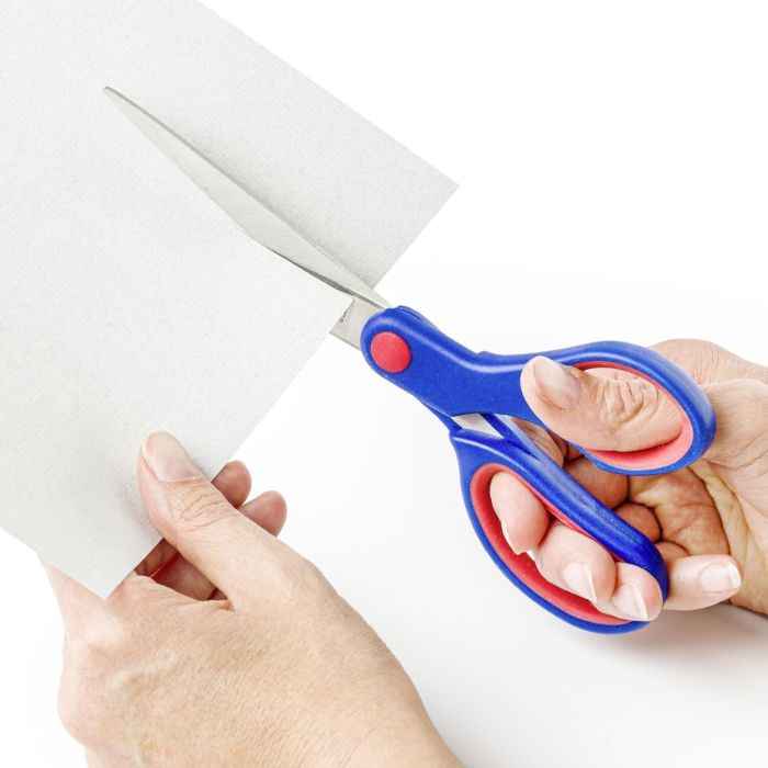 STAEDTLER Schere Noris 21cm Kartonkarte 4 STAEDTLER Schere Noris 21cm Kartonkarte 4
