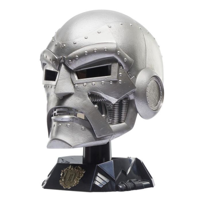 Hasbro Marvel Legends Casco Roleplay Premium Doctor Muerte | Réplica Escala 1:1 | Incluye Capucha y Base para Coleccionistas & Cosplay 8 Hasbro Marvel Legends Casco Roleplay Premium Doctor Muerte | Réplica Escala 1:1 | Incluye Capucha y Base para Coleccionistas & Cosplay 8