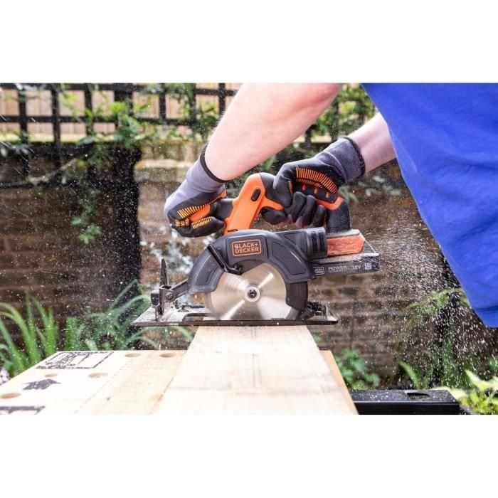 Black + Decker BDCCS18N-XJ Sierra circular inalámbrica 18V 140 mm - Alto rendimiento con suela de metal y tecnología de litio 3 Black + Decker BDCCS18N-XJ Sierra circular inalámbrica 18V 140 mm - Alto rendimiento con suela de metal y tecnología de litio 3