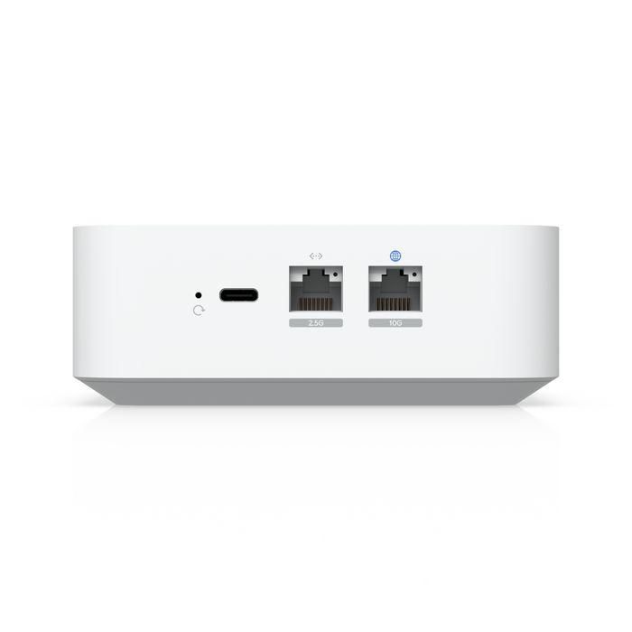 Ubiquiti Quad-core ARM Cortex-A53 at 1.5 GHz, 3 GB memory, 10G SFP+, 10 GbE RJ45, 2.5 GbE RJ45, WiFi 7, Bluetooth, 22W, 117 x 117 x 42.5 mm 3 Ubiquiti Quad-core ARM Cortex-A53 at 1.5 GHz, 3 GB memory, 10G SFP+, 10 GbE RJ45, 2.5 GbE RJ45, WiFi 7, Bluetooth, 22W, 117 x 117 x 42.5 mm 3