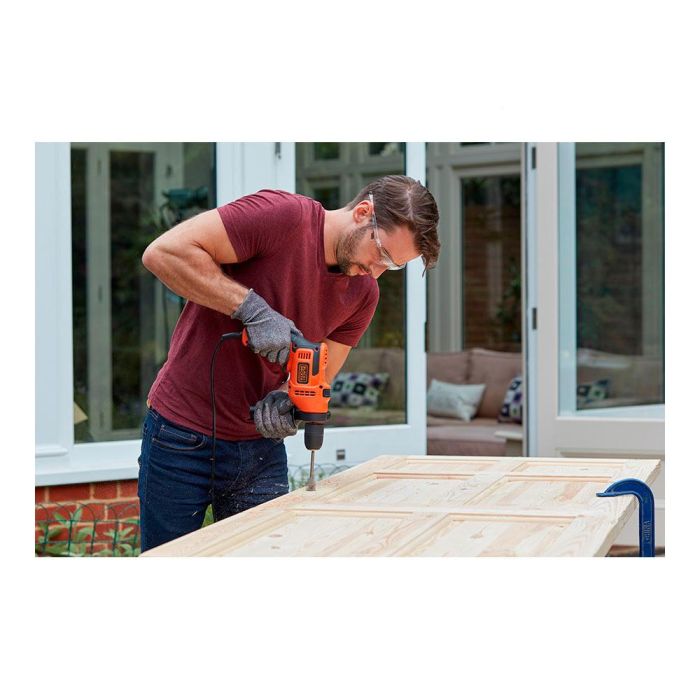 Black+Decker Taladro percutor 500W BEH200-QS - 2900rpm, 13mm portabrocas, hasta 20mm madera, 13mm acero/hormigón 4 Black+Decker Taladro percutor 500W BEH200-QS - 2900rpm, 13mm portabrocas, hasta 20mm madera, 13mm acero/hormigón 4