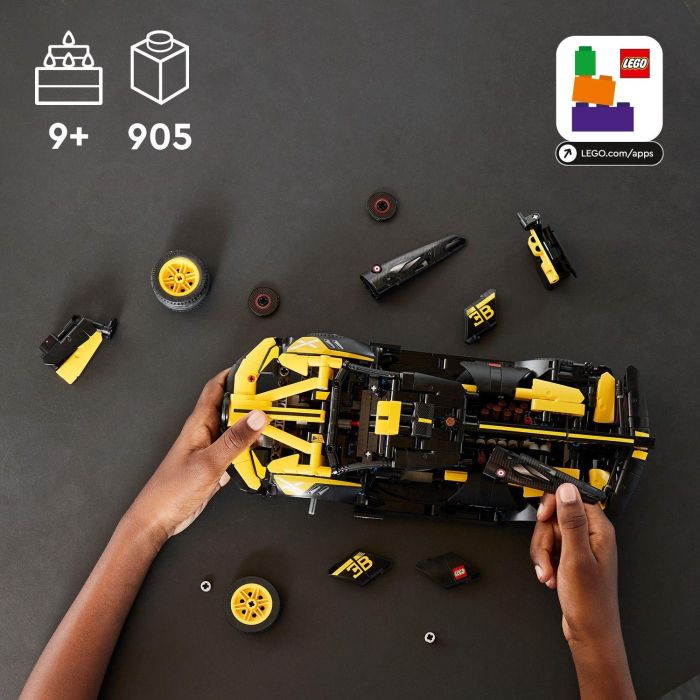 LEGO 42151 Bugatti Bolide Technic Coche de Carreras Amarillo/Negro con Motor W16, Dirección y Puertas de Tijera 5