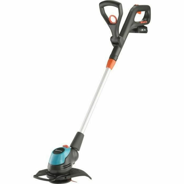 Gardena EasyCut 23 / 18V P4A Recortadora de Hilo a Batería 18V 2.0Ah con Cargador, 23 cm Corte, Mango Telescópico y 7 Cuchillas Gardena EasyCut 23 / 18V P4A Recortadora de Hilo a Batería 18V 2.0Ah con Cargador, 23 cm Corte, Mango Telescópico y 7 Cuchillas