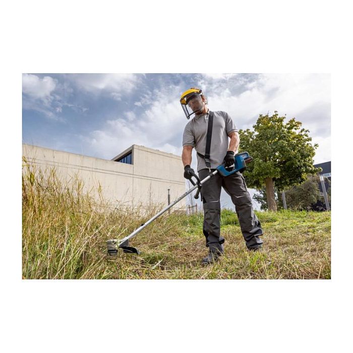 Bosch GFR 18V-23 Professional Cortabordes a Bateria 18V sin Cables, Empunadura en D, Diámetro Corte 33 cm, Hoja, 6400 RPM