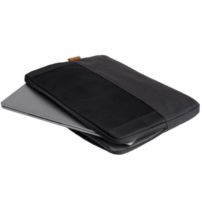 Trust 25248 Funda Lisboa para Portátiles 16 pulgadas Negra – Protección acolchada impermeable contra golpes, hecha con PET reciclado. 2 Trust 25248 Funda Lisboa para Portátiles 16 pulgadas Negra – Protección acolchada impermeable contra golpes, hecha con PET reciclado. 2