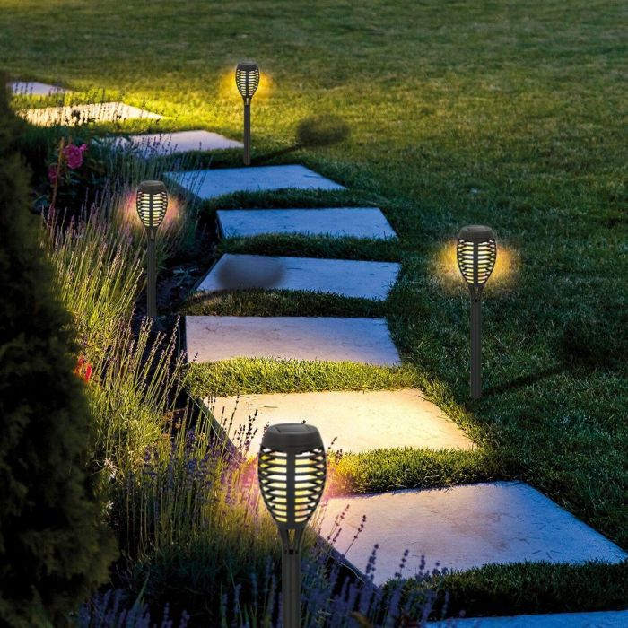 Set de antorchas solares de jardín Aktive Plástico 7,5 x 50 x 7,5 cm (4 Unidades) 3 Set de antorchas solares de jardín Aktive Plástico 7,5 x 50 x 7,5 cm (4 Unidades) 3