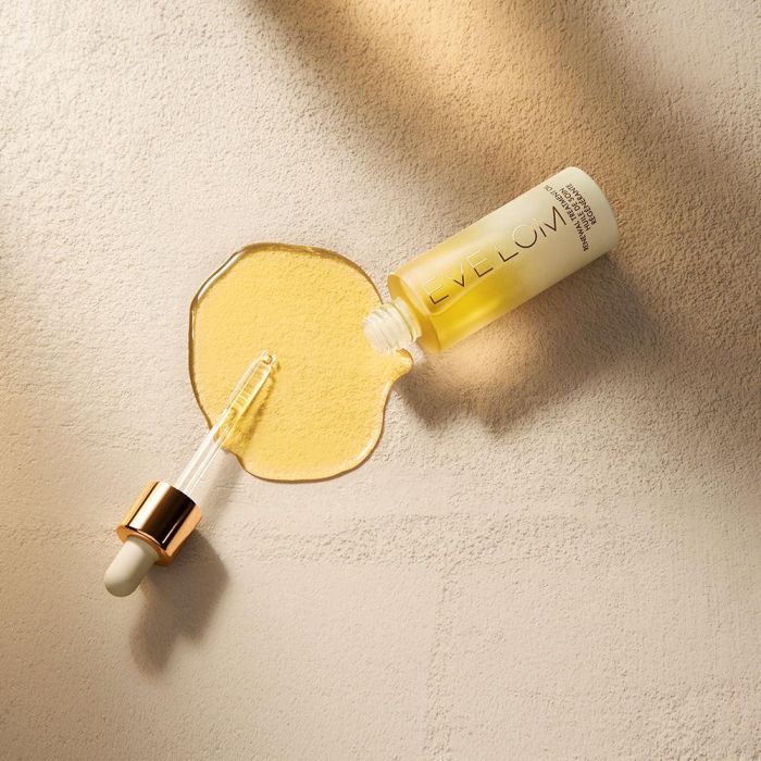 Eve Lom MOISTURE & RADIANCE Aceite de Tratamiento Renovador 30 ml Eve Lom MOISTURE & RADIANCE Aceite de Tratamiento Renovador 30 ml