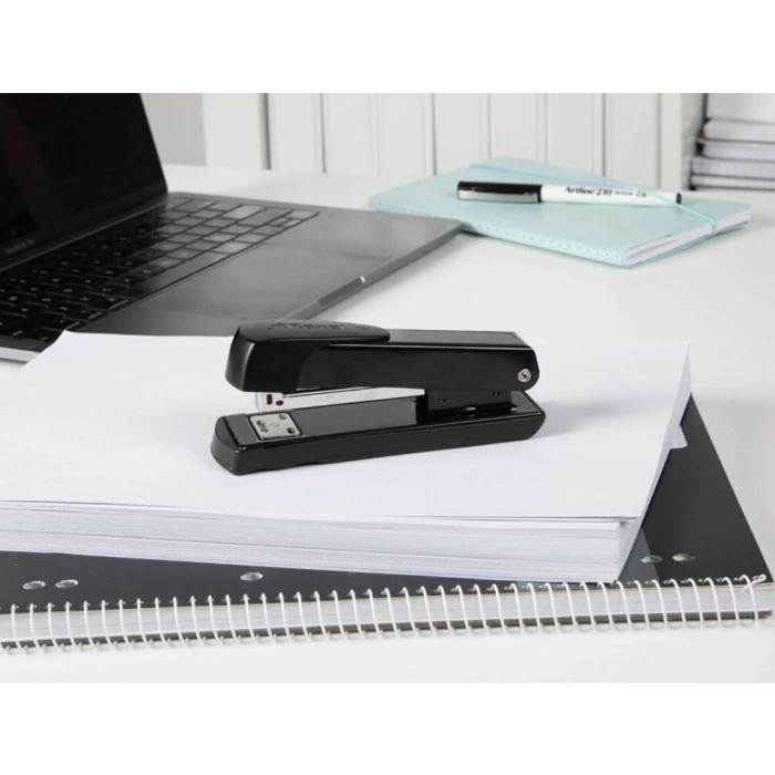 Rexel Grapadora Meteor Metálica, Capacidad 20 Hojas, Usa Grapas 24/6 y 26/6, Color Negro Rexel Grapadora Meteor Metálica, Capacidad 20 Hojas, Usa Grapas 24/6 y 26/6, Color Negro