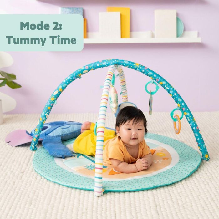 Bright Starts BRI0074451174467 Disney Baby - Alfombra de Juego para Bebé Stitch, Evolutiva con Juguetes Sensoriales, Peluche, Espejo, Cojín y Sonajero 6 Bright Starts BRI0074451174467 Disney Baby - Alfombra de Juego para Bebé Stitch, Evolutiva con Juguetes Sensoriales, Peluche, Espejo, Cojín y Sonajero 6