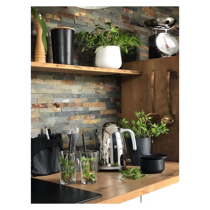 SMEG KLF03SSEU Hervidor de agua de acero inoxidable, 1.7L, 2400W, con filtro antical, apagado automático y base giratoria 360°