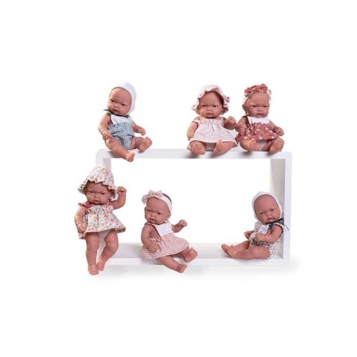 Muñeca pitu trajes de colores 26 cm. incluye 4 niñas y 2 niños. cuerpo duro - modelos surtidos 3 Muñeca pitu trajes de colores 26 cm. incluye 4 niñas y 2 niños. cuerpo duro - modelos surtidos 3