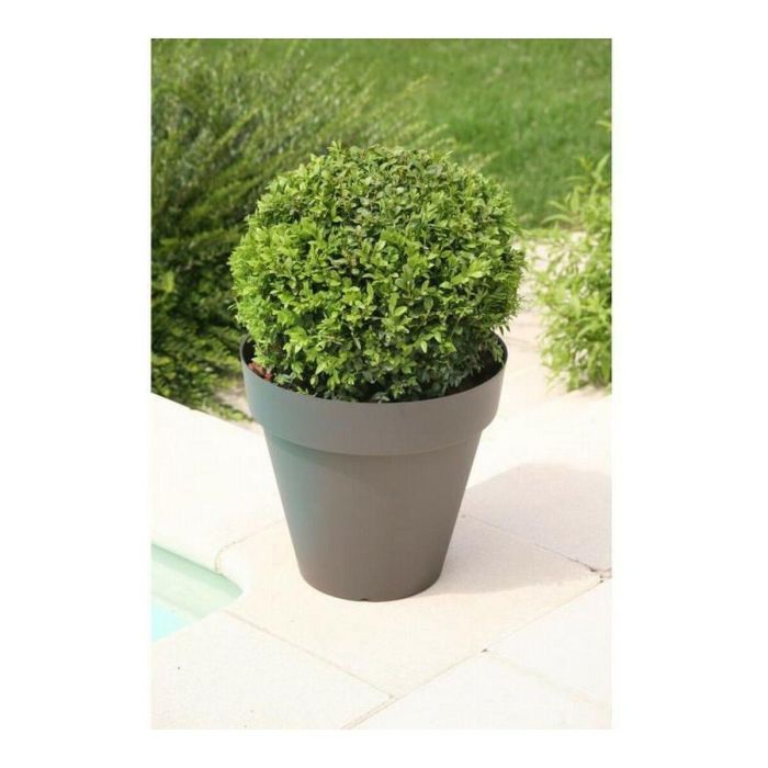 Riviera Maceta Soleilla Redonda Gris Reluciente Ø 39.2x35.8 cm, 25L, Resistente a Heladas y UV, Fabricación Francesa 1 Riviera Maceta Soleilla Redonda Gris Reluciente Ø 39.2x35.8 cm, 25L, Resistente a Heladas y UV, Fabricación Francesa 1