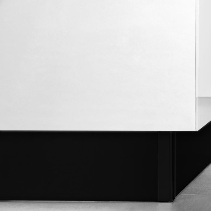 Emuca Lote de 2 zócalos para cocina Plasline con accesorios de unión, altura 150mm, 2 barras de lognitud 2.35m, Plástico, Negro 2