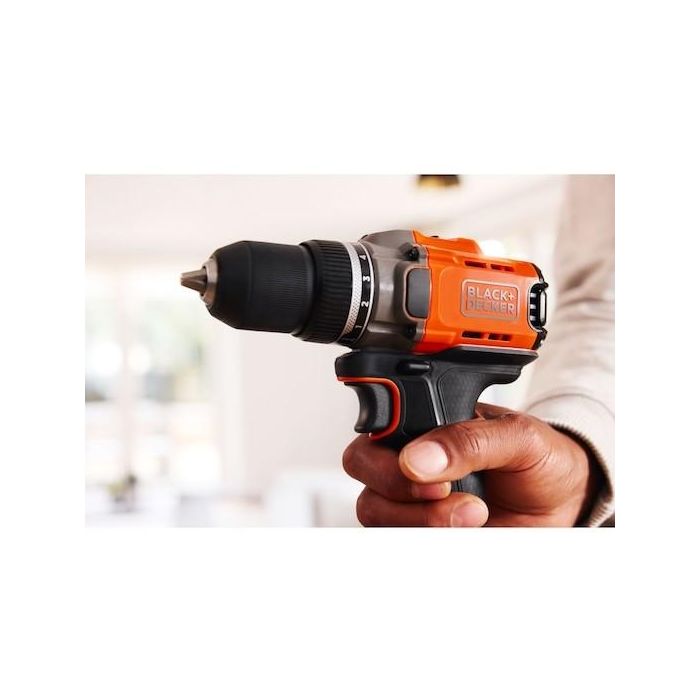 Black&Decker Akku-Bohrschrauber BCD382D1XC 2Ah 18V 8