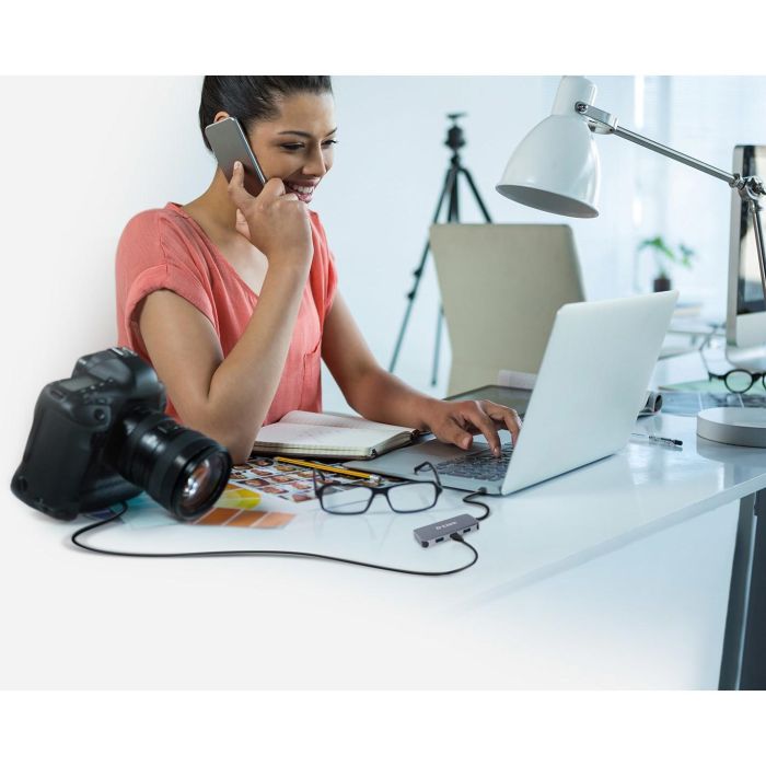 D-Link DUB-2335 Hub USB-C 6-en-1 con HDMI 4K, Gigabit Ethernet, 3 Puertos USB 3.0 Tipo A, 1 Tipo C Power Delivery 3.0 Gris 4 D-Link DUB-2335 Hub USB-C 6-en-1 con HDMI 4K, Gigabit Ethernet, 3 Puertos USB 3.0 Tipo A, 1 Tipo C Power Delivery 3.0 Gris 4