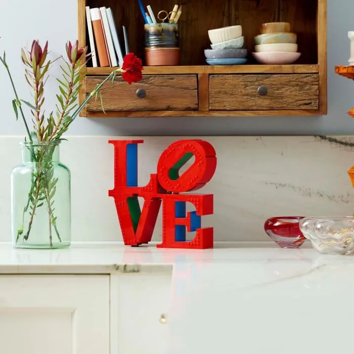 LEGO 31214 Art LOVE Set de Construcción para Adultos - Decoración y Regalo para Parejas 2