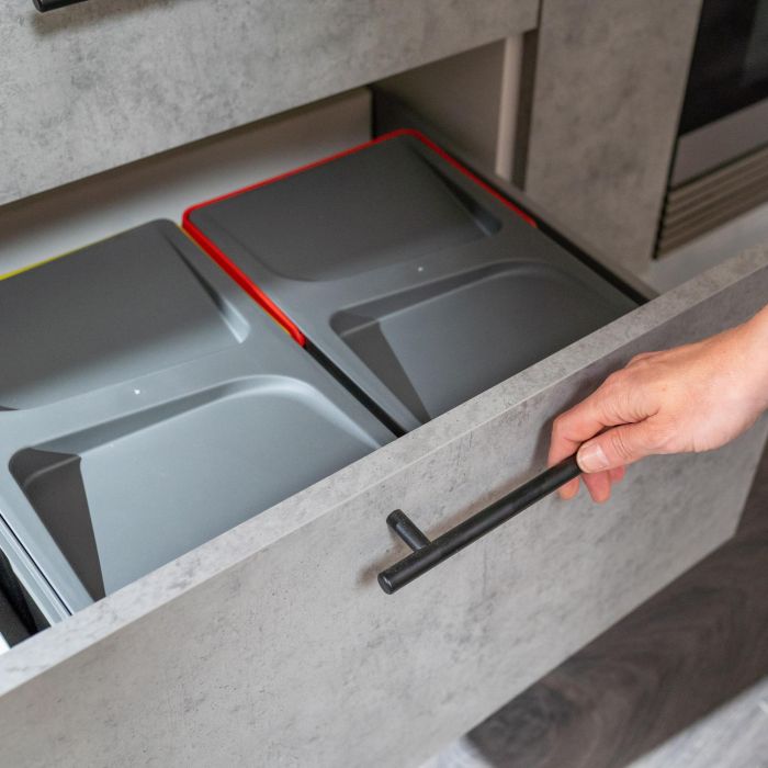 Emuca Lote de 10 tiradores para mueble Orlando, L210mm, intereje 160mm, Acero, Pintado negro 5 Emuca Lote de 10 tiradores para mueble Orlando, L210mm, intereje 160mm, Acero, Pintado negro 5