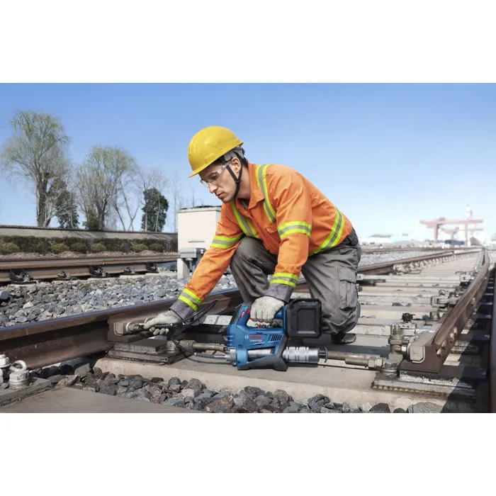 Bosch Professional GFP 18V-10 Pistola Engrasadora Inalámbrica 18V 10000 PSI 320 g/min con Acoplamiento 90° y Correa para Hombro