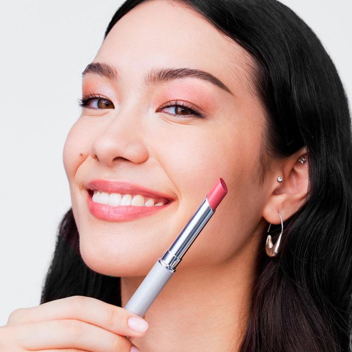 Clinique ALMOST lipstick #Pink Honey Bálsamo Labial 1,9 gr 2