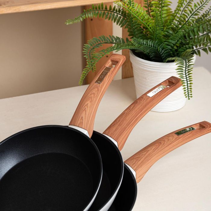 Quid Sartén de Aluminio Forjado Cocco 20 cm - Antiadherente 2 Capas, Apto Inducción y Todo Tipo de Cocinas, Mango Soft Touch 3