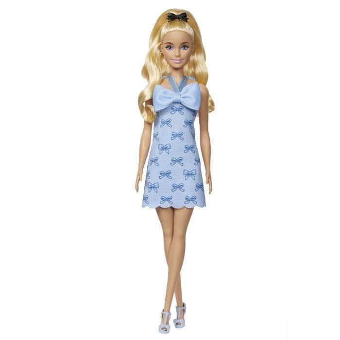 Barbie HYT93 Muñeca Fashionistas con Vestido Azul Bebé sin Espalda y Lazo 4