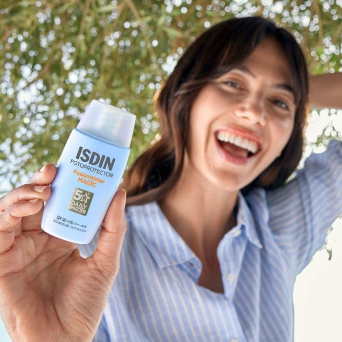 Isdin Fotoprotector Facial Fusion Water Magic SPF50 50 ml - Protector Solar de Fase Acuosa, Ultraligero y de Absorción Inmediata 10 Isdin Fotoprotector Facial Fusion Water Magic SPF50 50 ml - Protector Solar de Fase Acuosa, Ultraligero y de Absorción Inmediata 10