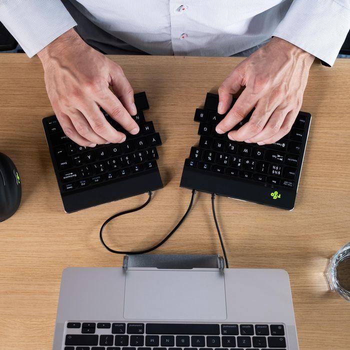 R-Go Tools R-Go Split Break Ergonomic Keyboard, QWERTY (Nordic), black, wired 2 R-Go Tools R-Go Split Break Ergonomic Keyboard, QWERTY (Nordic), black, wired 2
