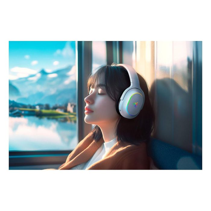 Razer Auriculares Inalambricos Barracuda X Chroma Bluetooth 5.3 USB-Dongle Negro Blanco Juego 70h Batería Virtual 7.1