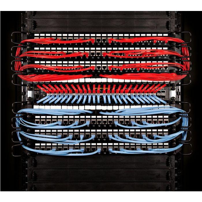 PATCHBOX Plus+ Sistema de Cableado para Armarios de Red Cat.6a UTP Blanco 1.8m hasta 30RU con Cables Extraíbles 1