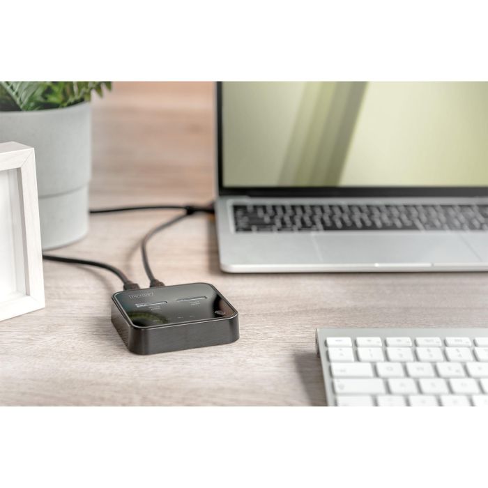 Digitus Dual M.2 NVMe SSD Docking Station con Lector de Tarjetas SD-Express 2 Digitus Dual M.2 NVMe SSD Docking Station con Lector de Tarjetas SD-Express 2