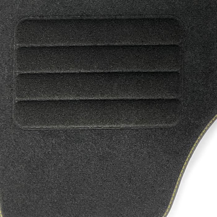 Alfombrilla para Coche OMP SPEED Universal Amarillo 2 Alfombrilla para Coche OMP SPEED Universal Amarillo 2