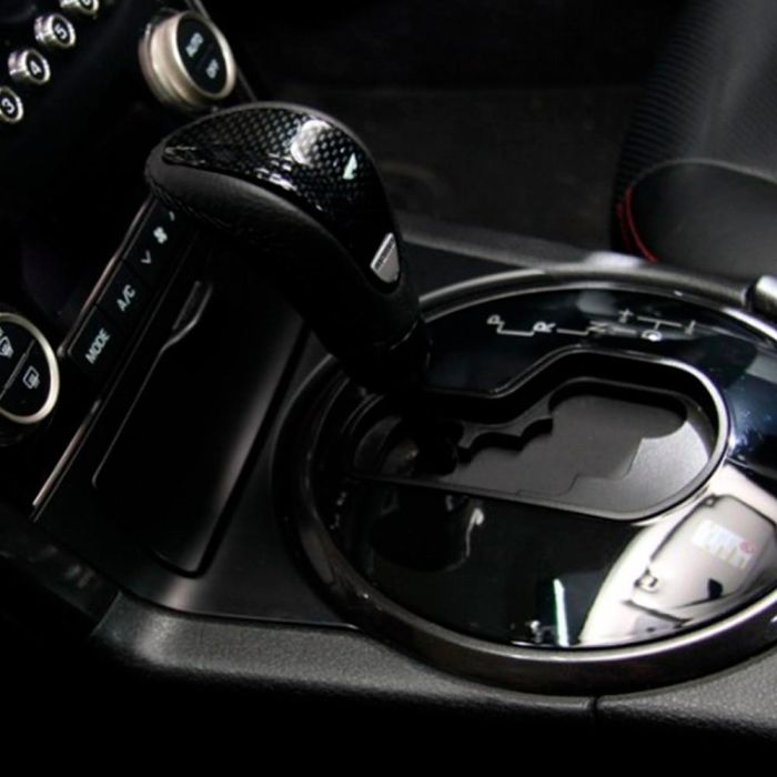 Momo Combat Evo Pomo Negro-Carbon con Cuero Negro Costuras Especiales MOM15511261115L Valido para coches sin gatillo 2