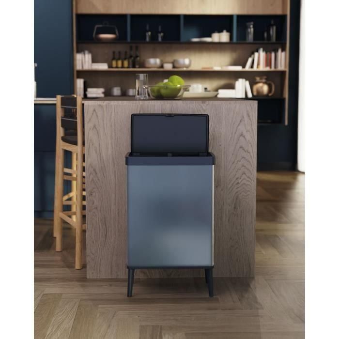 Papelera de pie - VERTO - CURVER - Apertura táctil - 54 L - Azul perla 3 Papelera de pie - VERTO - CURVER - Apertura táctil - 54 L - Azul perla 3