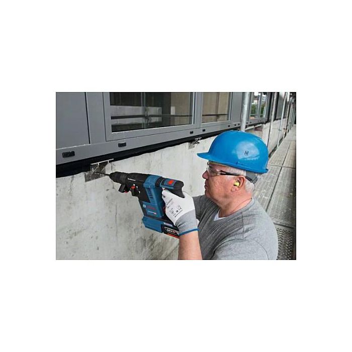 Bosch Taladro Percutor GBH 18V-26 F SDS Plus Profesional con Motor Brushless, Energía de Impacto 2.6J, 18V, Incluye 2 Baterías 5.5Ah y Maletín GAL 1880CV GD1 2