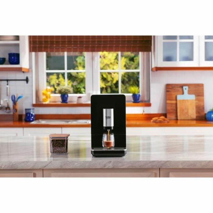 Beko CEG3194B Cafetera espresso automática 1350W, 19 bar, Jarra de Leche, Depósito 1.5L Agua y 125g Granos, Negra 3