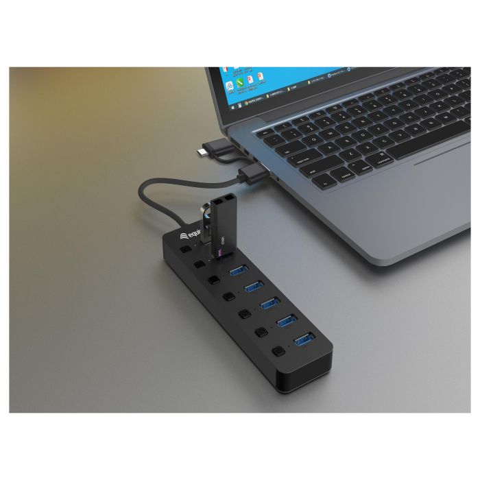 Equip Hub USB-C 3.2 Gen1 7xUSB-A Con Interruptores Adaptador USB-A y Alimentador 2