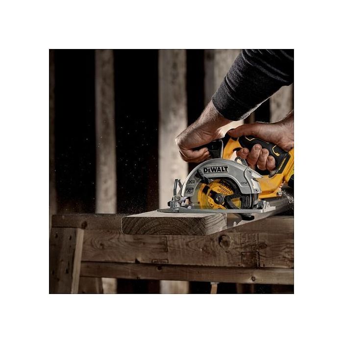 DeWALT Sierra Circular Inalámbrica 12V, Disco 14 cm 3600 RPM, Ajuste de Corte Biselado, Batería de Litio, DCS512P2-QW 2