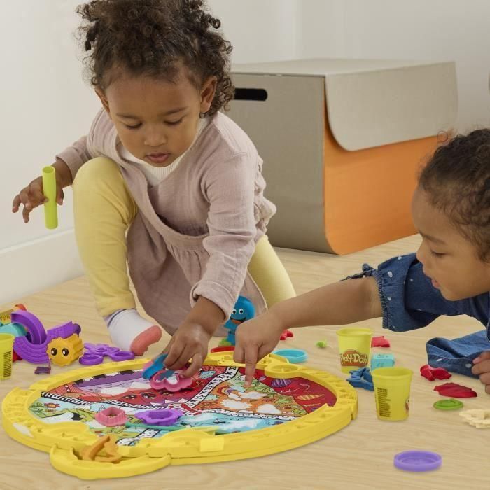 Play-Doh F9143 Set de juego portátil con 19 accesorios, alfombra de juego y desarrollo de motricidad para niños +3 años 5