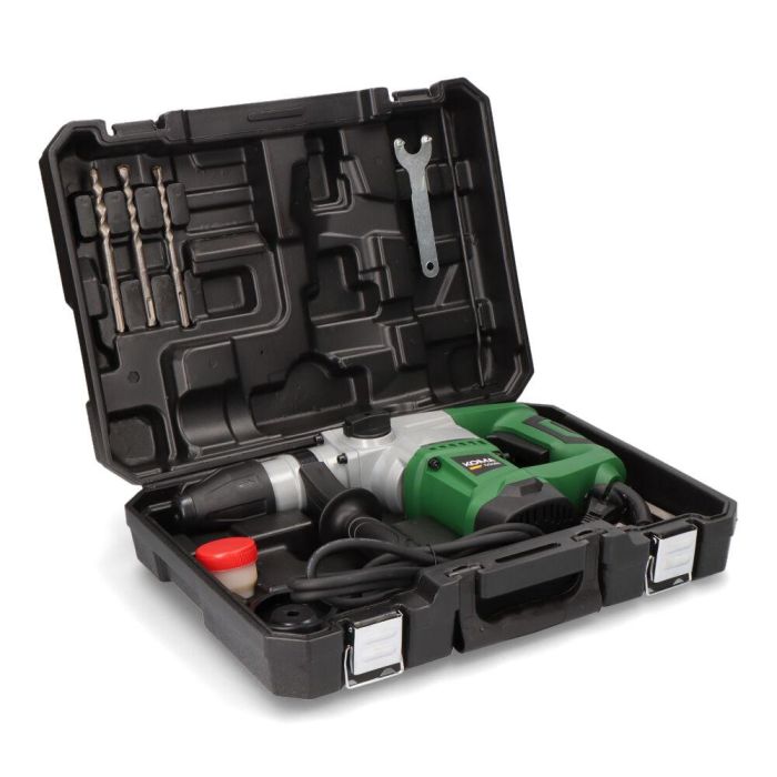 Koma Tools MP-900 Martillo Percutor SDS+ 900W, 5 J Energía de Impacto, 4200 ipm, 2 Funciones, Incluye 3 Brocas, 2 Cinceles y Maletín 1