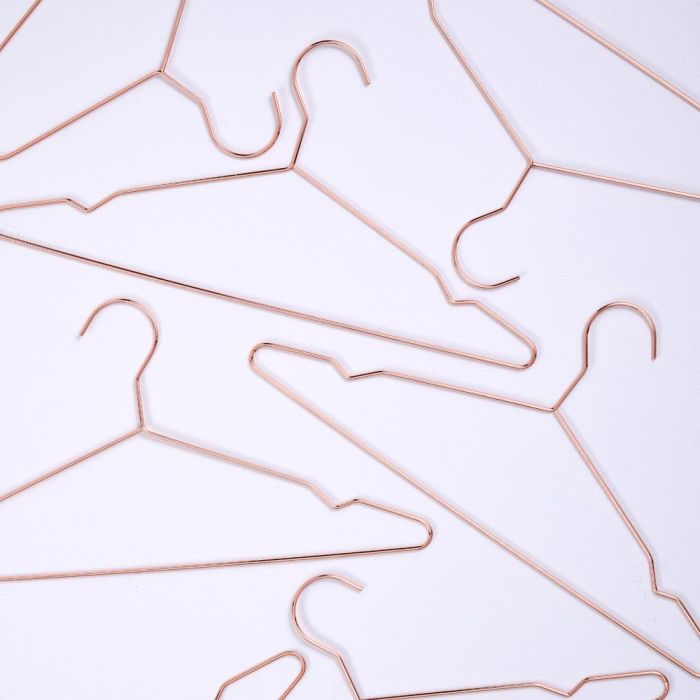 Day Juego De 5 Perchas 41 cm Cobre Con Hendiduras 1 Day Juego De 5 Perchas 41 cm Cobre Con Hendiduras 1