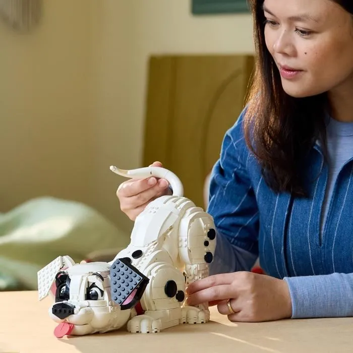 LEGO 43269 Disney 101 Dálmatas Cachorro Set de Construcción para Adultos con Perro 4