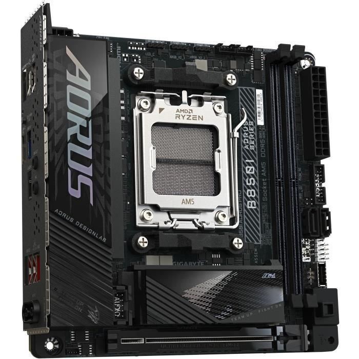 GIGABYTE B850I AORUS PRO Placa Base AMD AM5 B850 Mini ITX para Ryzen Serie 9000 DDR5 8400MHz PCIe 5.0 M.2 WiFi 7 2.5G LAN 3