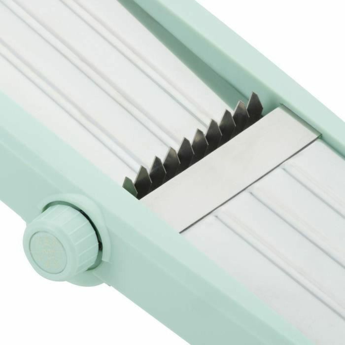 Livoo MEN429 Mandolina 3 en 1 de Acero Inoxidable, Mango Extraíble, Empujador con Púas, Patas Antideslizantes 7 Livoo MEN429 Mandolina 3 en 1 de Acero Inoxidable, Mango Extraíble, Empujador con Púas, Patas Antideslizantes 7