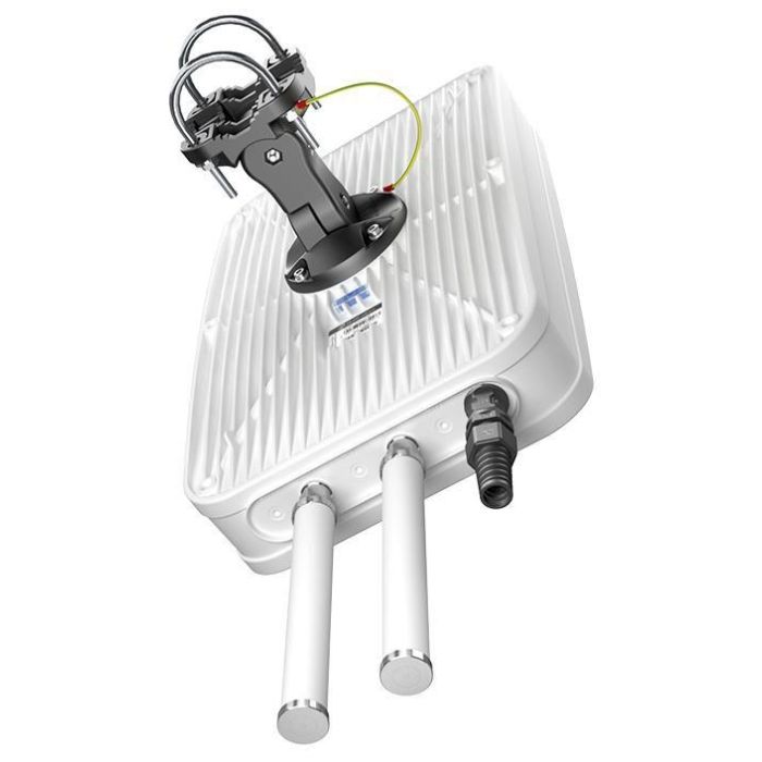 QuWireless QuMax Omni for RUTX50 3 QuWireless QuMax Omni for RUTX50 3