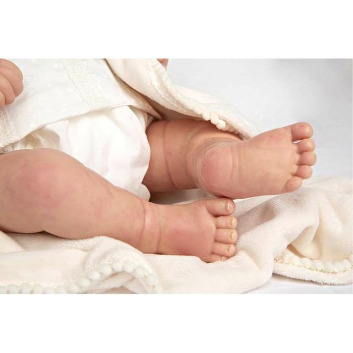Muñeca reborn arias 45 cm delia c/manta c/pelo decorado 6 Muñeca reborn arias 45 cm delia c/manta c/pelo decorado 6
