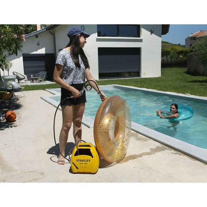 Stanley AIR KIT Compresor de aire 1.5 HP sin tanque coaxial sin aceite ultracompacto portátil con kit de inflado, pistola y manguera 2
