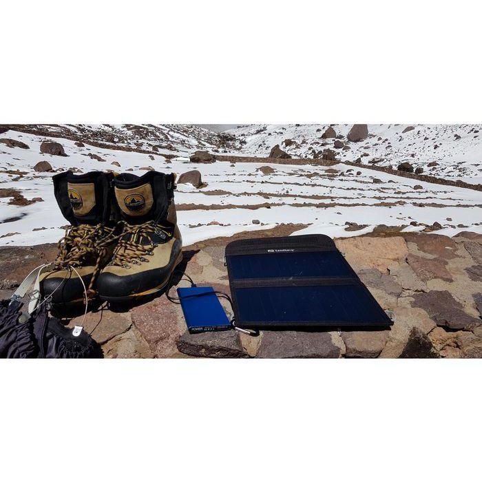 Sandberg Solar Charger 13W 2xUSB 2 Sandberg Solar Charger 13W 2xUSB 2