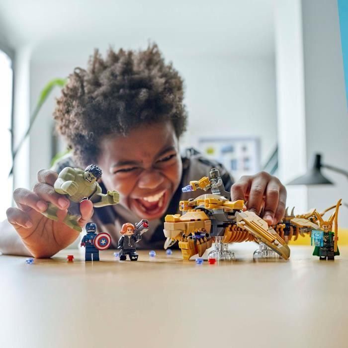 LEGO Marvel 76290 Los Vengadores vs. Leviatán, set con minifiguras de superhéroes 4