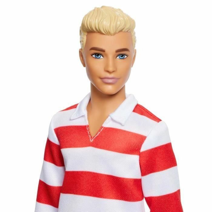 Barbie Hyv01 Muñeco Ken Fashionista con Polo Rayas, Pantalón Corto Rosa y Zapatillas Blancas 2