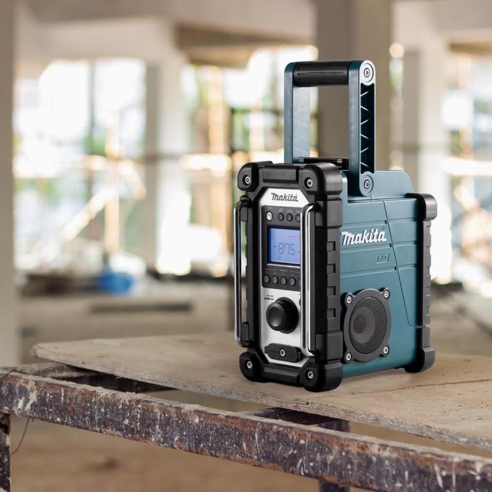 Makita DMR116 Baustellenradio 6